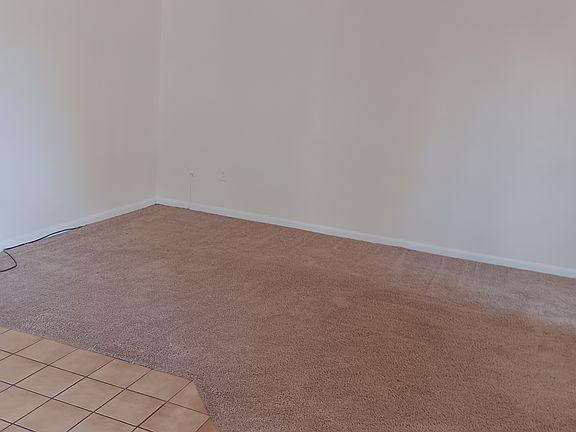 3rd image of 632 SE 13th Ave #632