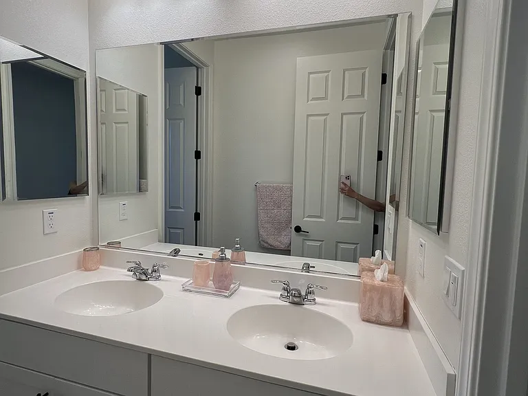 Upstairs Bathroom.