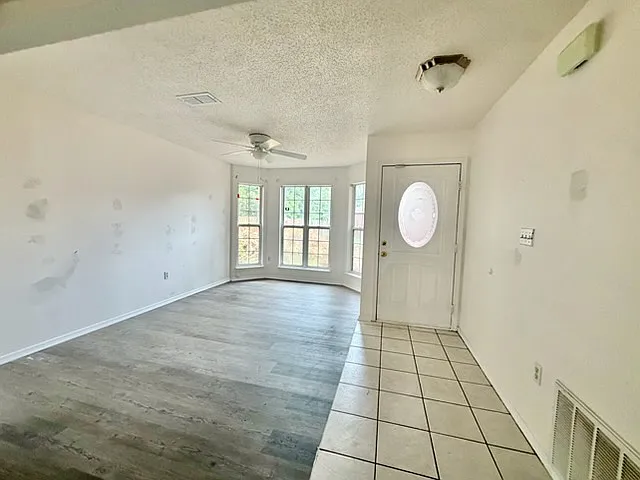 963 Claeven Circle - 1 — Photo 4