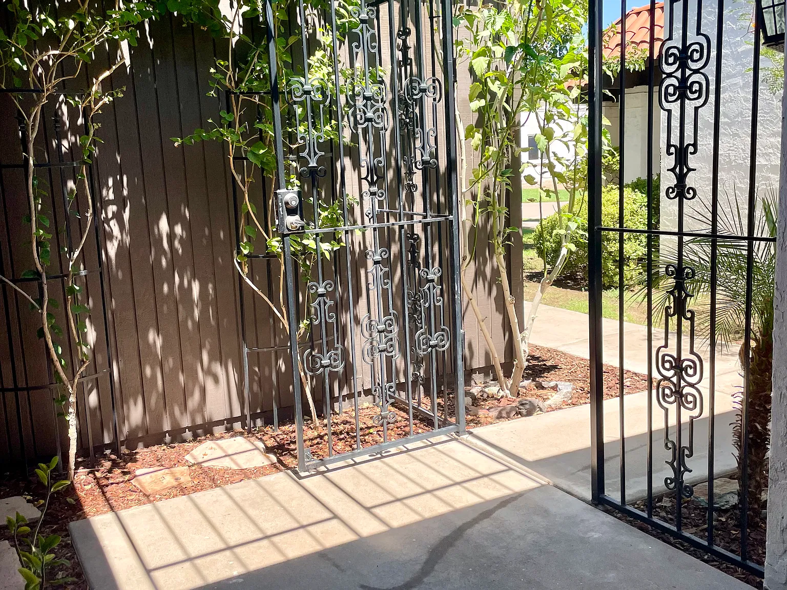 2 bed, 1465 sqft, $2,095 — Photo 3