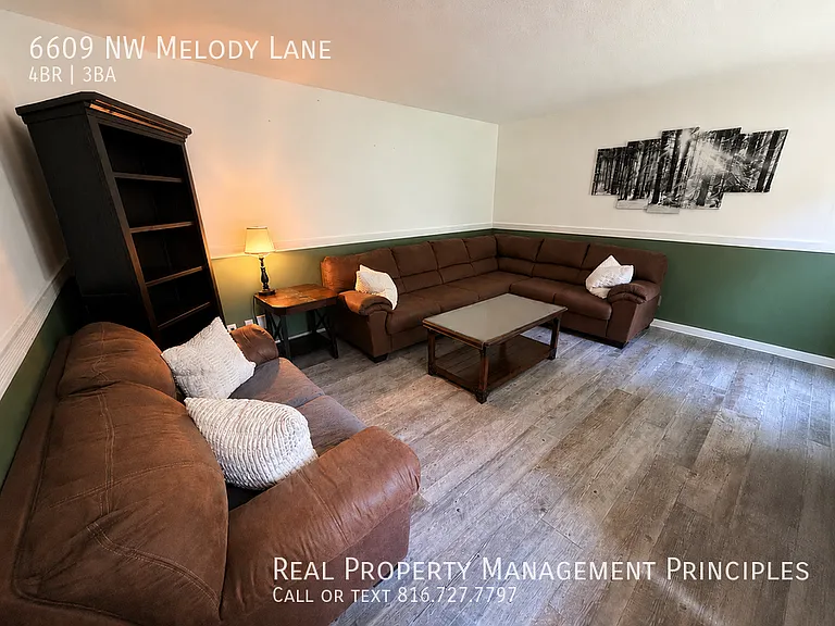 6609 NW Melody Ln E — Photo 3