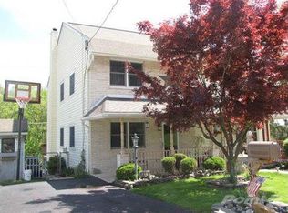 437 S Main St, Spring City, PA 19475
