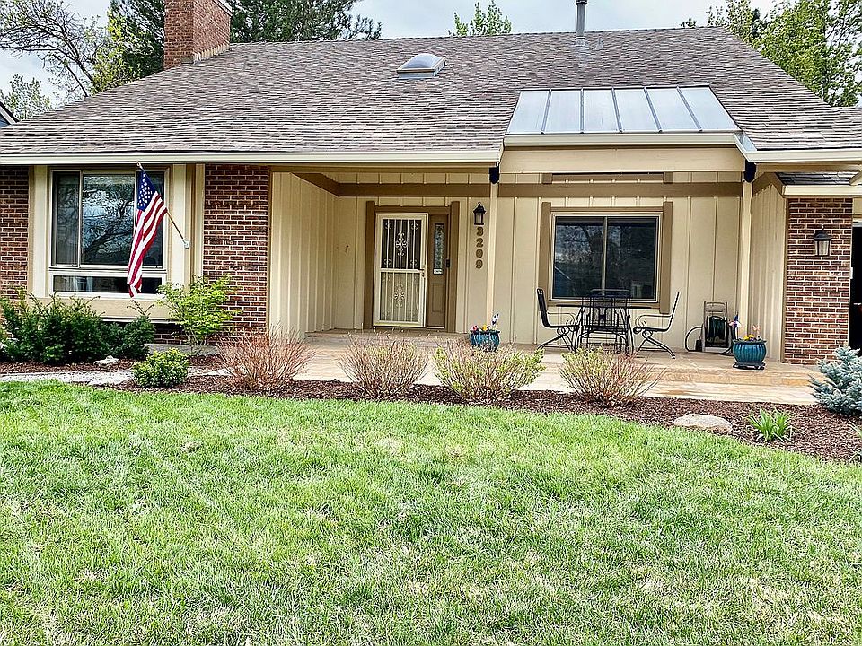 2nd image of 3209 Springridge Dr