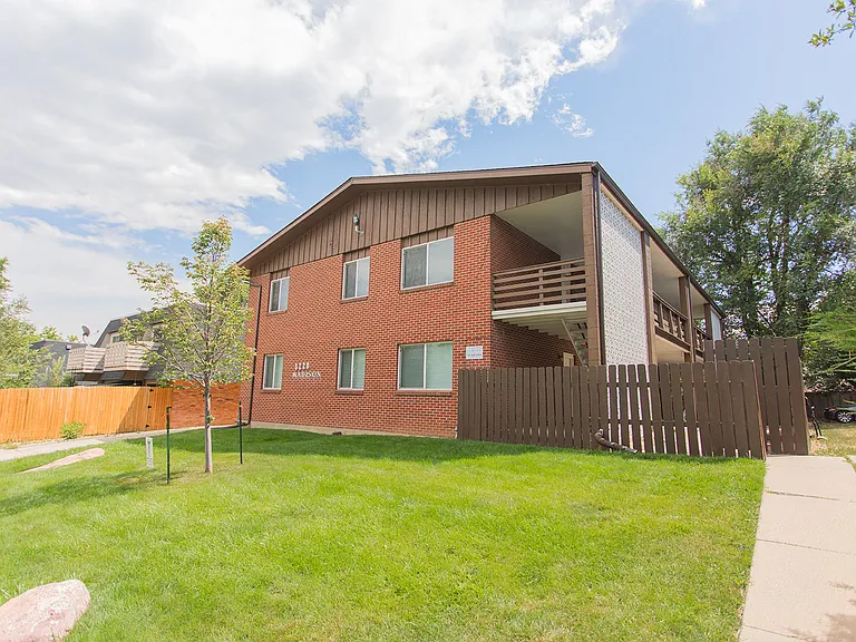 3220 Madison Ave — Photo 23