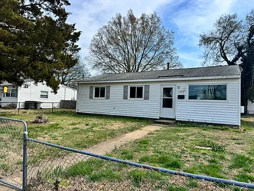 1802 Moger Dr Photo 1