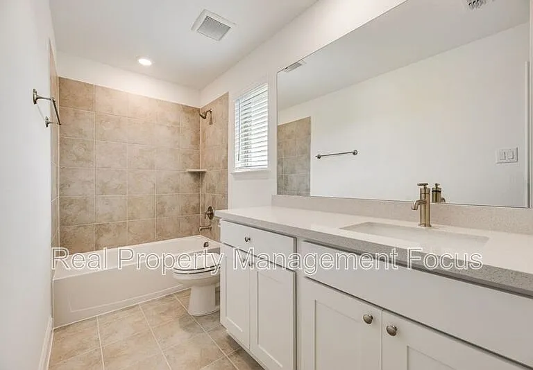 1149 Beautyberry Ln — Photo 16