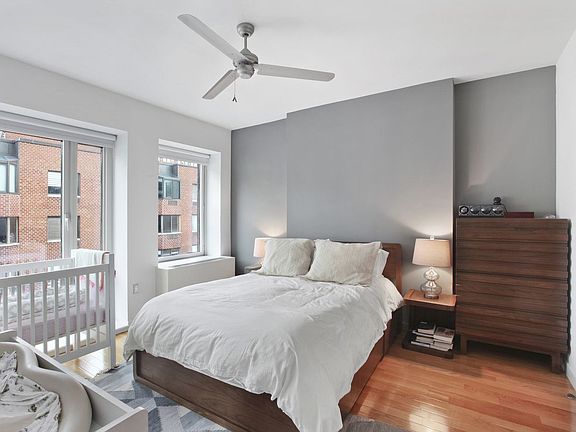 4th image of 454 W 54th St APT 6G