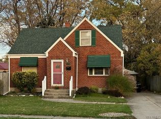 397 Beach Rd, Cheektowaga, NY 14225