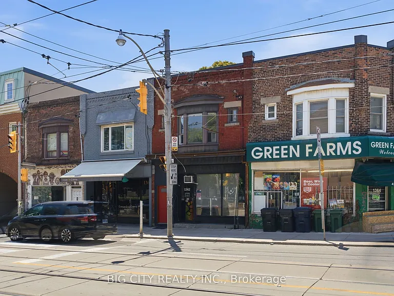 1362 Bathurst St #UPPER — Photo 2