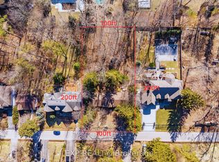1252 Mona Rd, Mississauga, ON L5G3A1