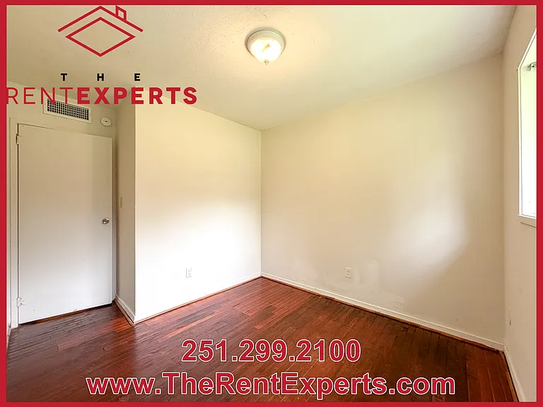 2554 Morningside Dr — Photo 8