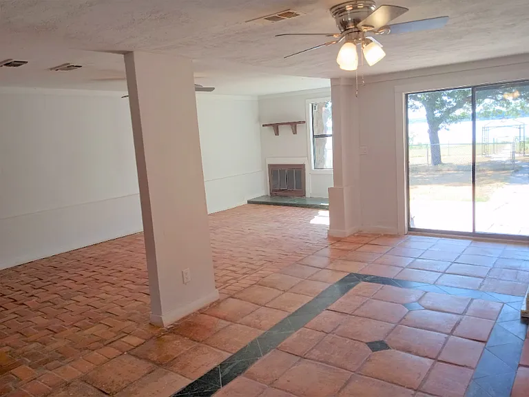 9142 County Road 197 — Photo 23