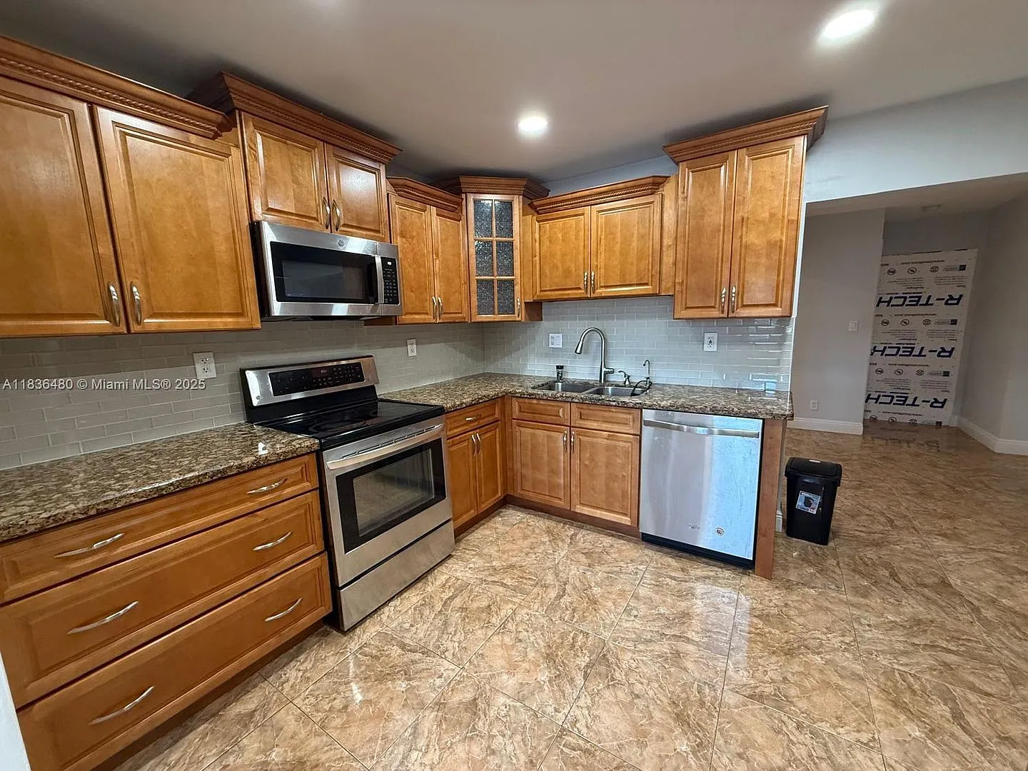 4281 NW 35th Terrace, Lauderdale Lakes, FL 33309 — Photo 1
