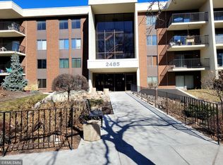 2485 Londin Ln E APT 116, Maplewood, MN 55119