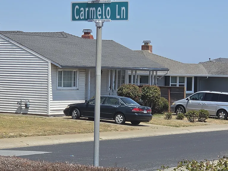Corner of Carmelo & Bonita