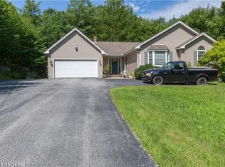 35 Waterman Dr, New Gloucester, ME 04260