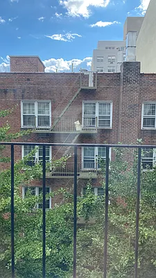 Sold by Fernando Branco Realty LLC | media 11