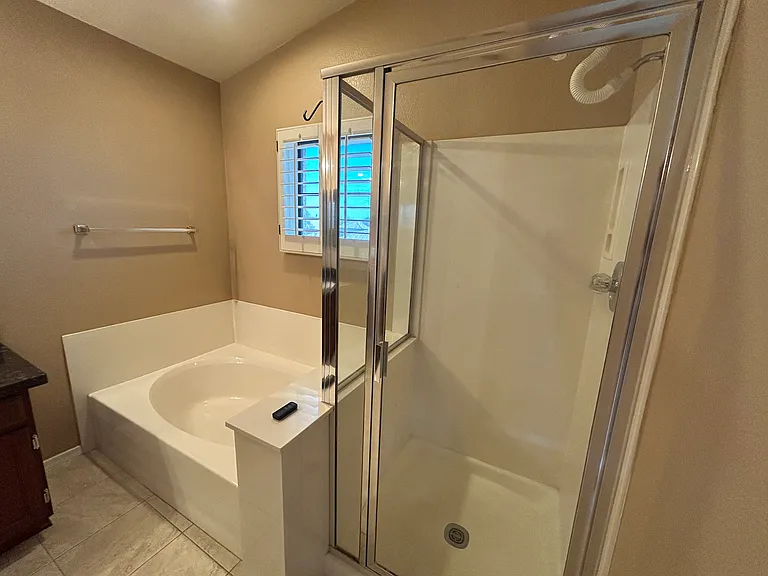 4334 E Anderson Dr — Photo 36