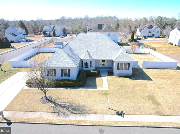 416 Caroline Ln, Millville, NJ 08332