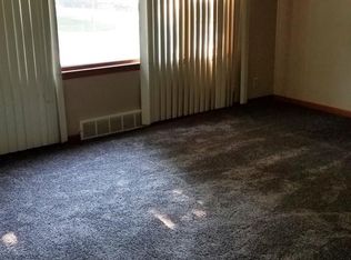 945 S 14th St APT 4, Lincoln, NE 68508