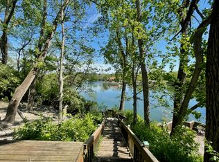 25 Vj Dr, Oakwood, IL 61858