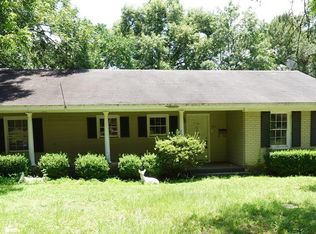 115 E Homewood Dr, Crockett, TX 75835