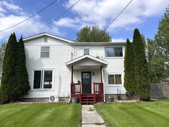 111 Harrison St, East Galesburg, IL 61430