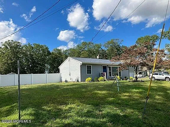 2 bed, 768 sqft, $2,600 — Photo 2