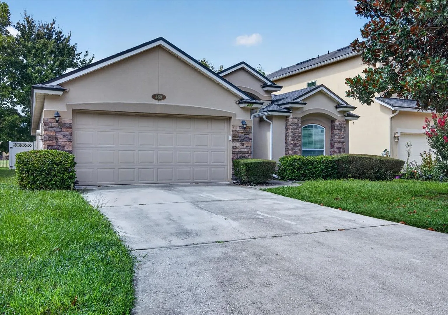 Nice 4/2 Home in Oakleaf — Photo 3