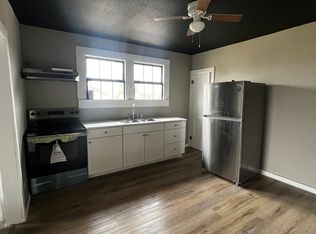112 Wheeler Ave APT 1, Center, TX 75935