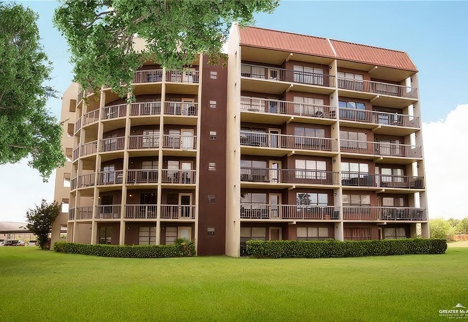 1st image of 2900 Ashley Dr APT 304