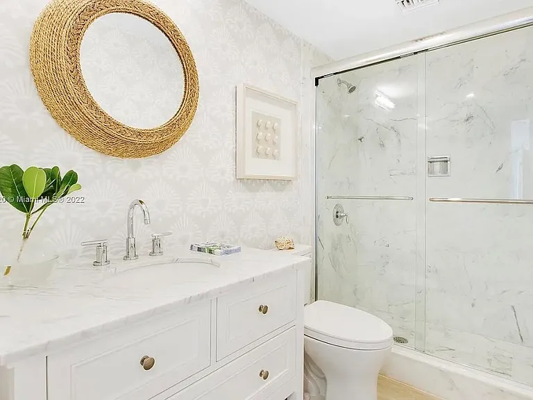 350 Beach Rd #401 — Photo 20