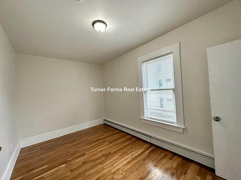 11 Elder St — Photo 10