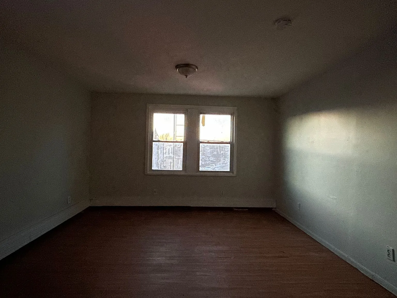 656 Ocean Ave — Photo 2