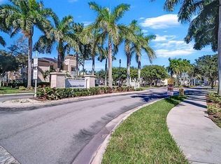 374 NE 27th Ave UNIT 201, Homestead, FL 33033