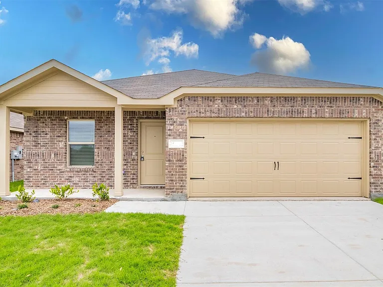 1130 Arborwood Dr — Photo 1