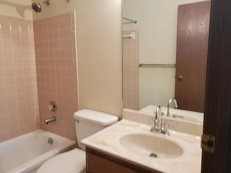 7211 Creekview Dr #8 — Photo 7