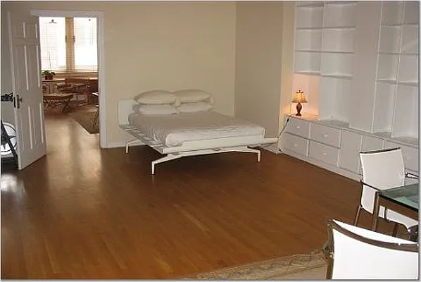 Rented by 4 Points Properties | media 23