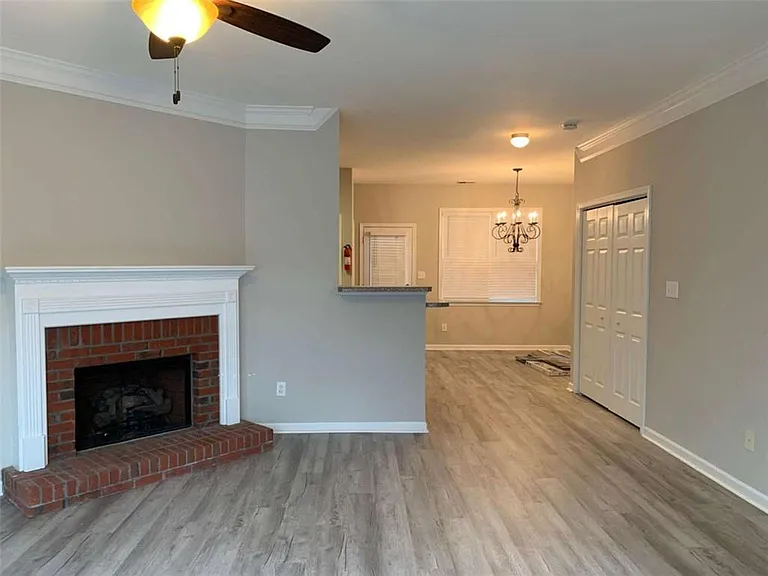 1743 Heights Cir — Photo 4