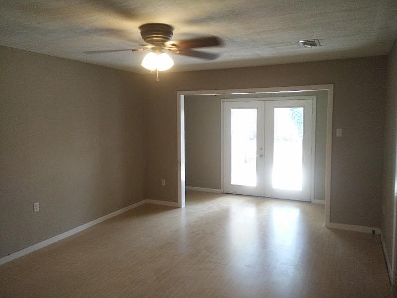 2nd image of 1370 Aster St