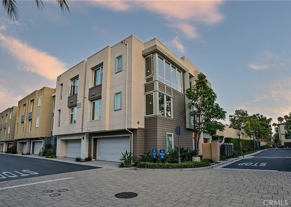 1st image of 2765 Doheny Way