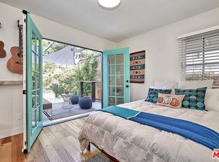 215 N Mountain View Ave, Los Angeles, CA 90026