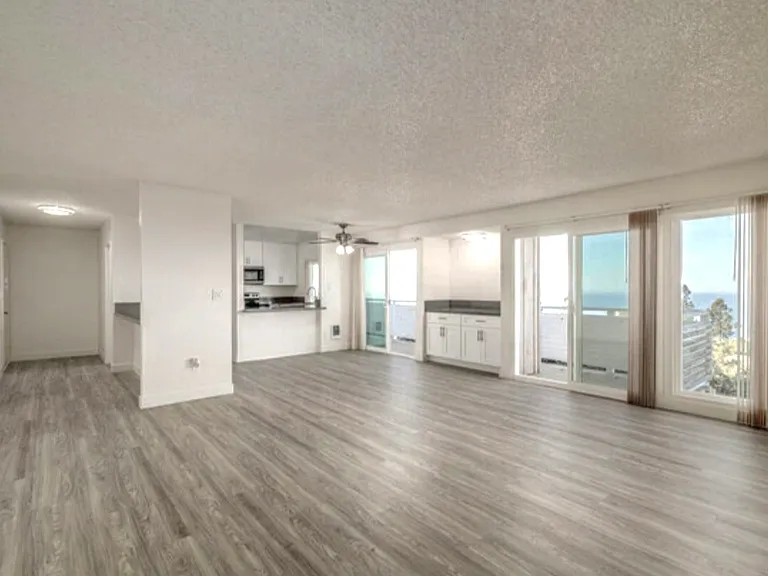 6914 Los Verdes Dr #8 — Photo 4