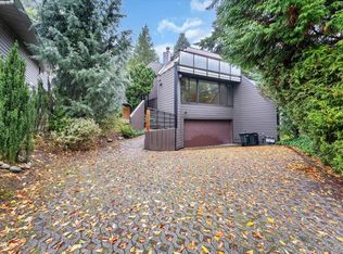 6225 McKee St, Burnaby, BC V5J 2V8
