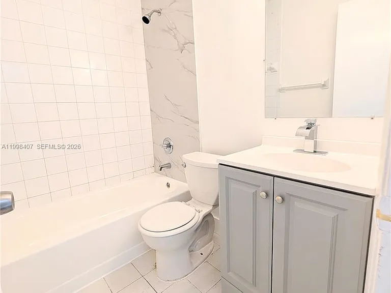58 SW 14th Ter — Photo 22