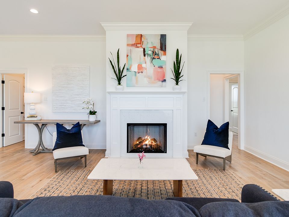 Evangeline Oaks Model Pictures - DSLD Homes - New Homes