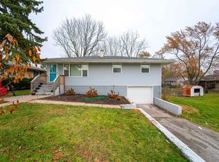 7737 Whitcomb St, Merrillville, IN 46410