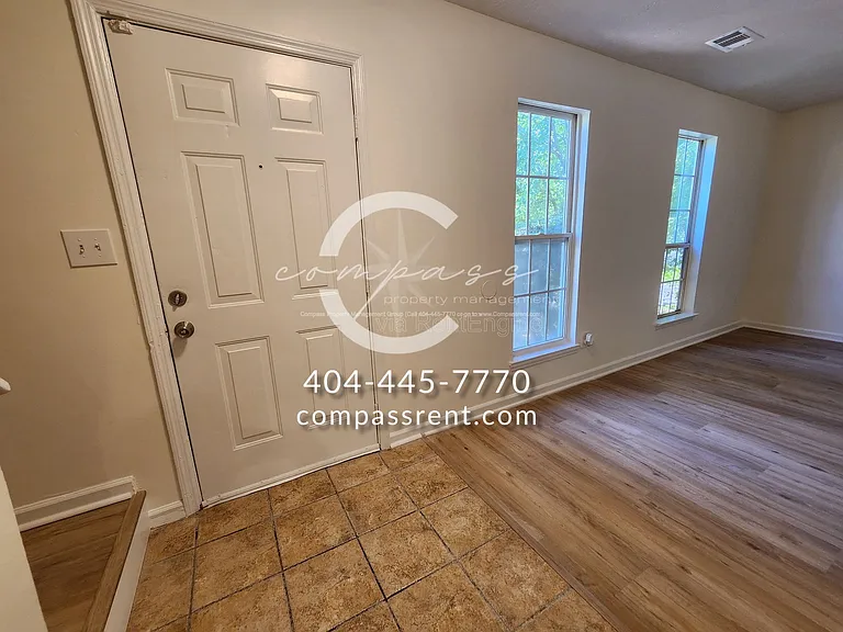 5047 Chadwick Ct — Photo 2