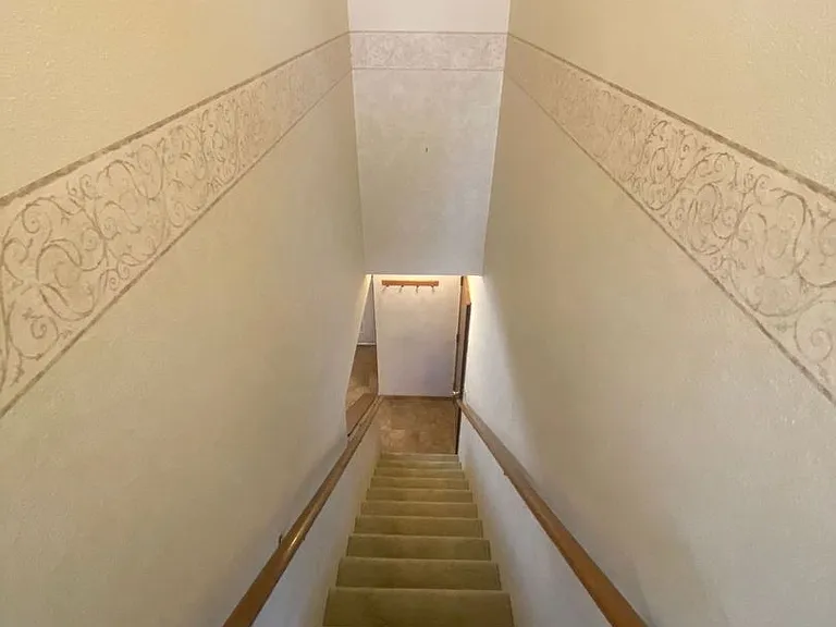708 Perry St — Photo 5