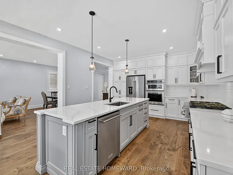 3329 Vernon Powell Dr — Photo 17